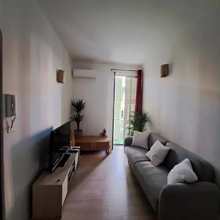 2 Pieces Plein Centre - 5 Personnes Apartment